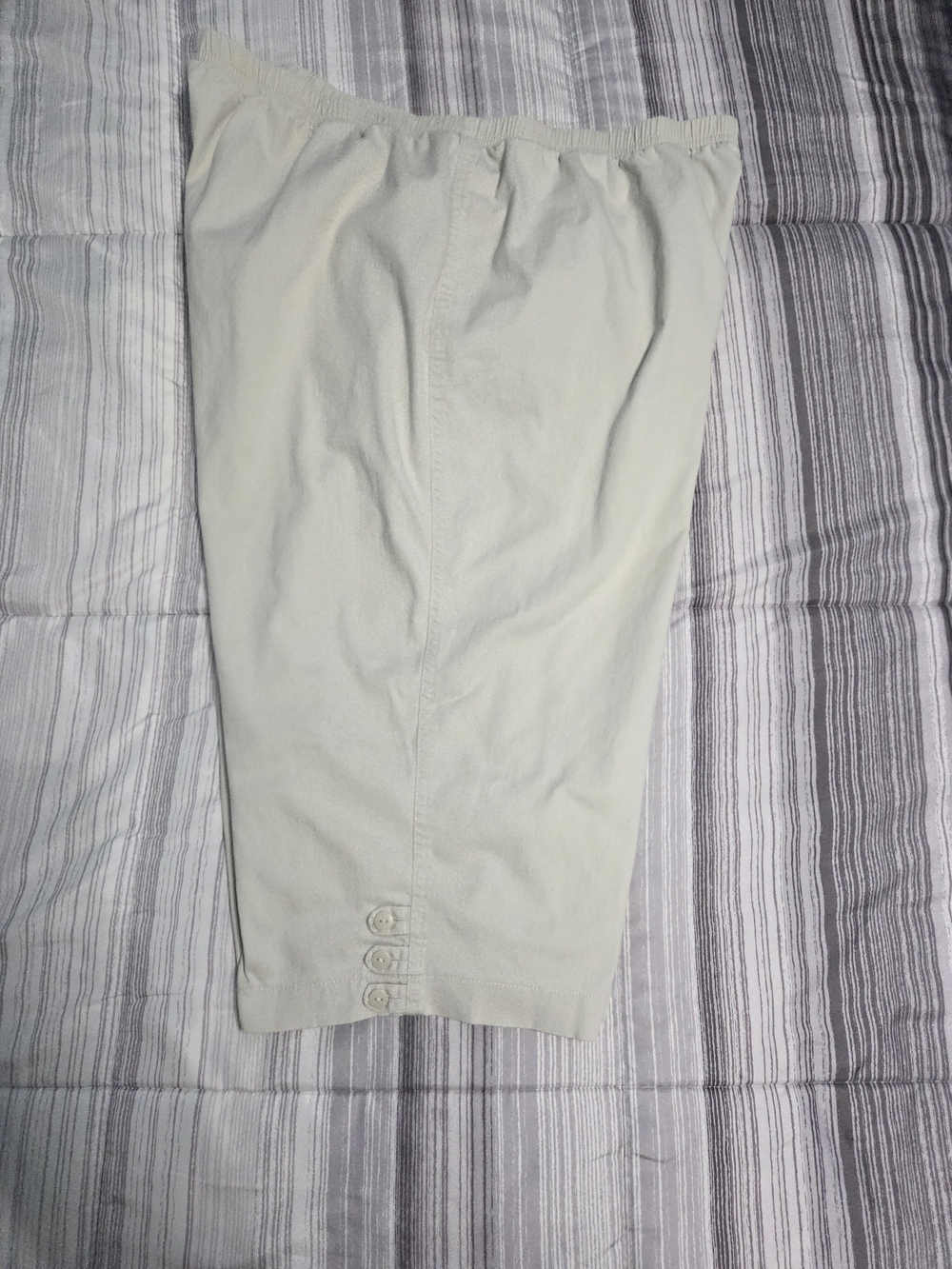 Just My Size Plus Size Pull-On Capri Pants Tan Beige Comfort Elastic Waist - Picture 2 of 6